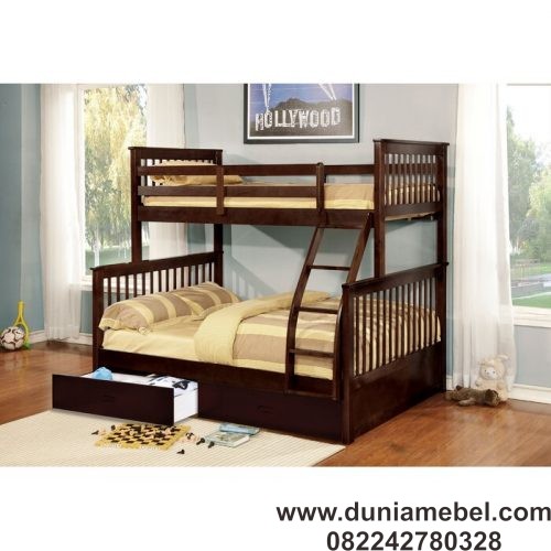 Tempat Tidur Tingkat Klasik