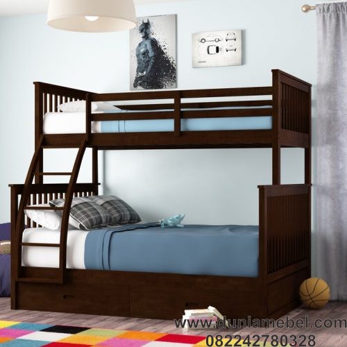 Tempat Tidur Tingkat Klasik