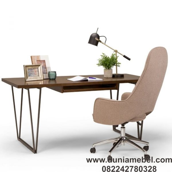Meja Kantor Minimalis Kaki V Besi